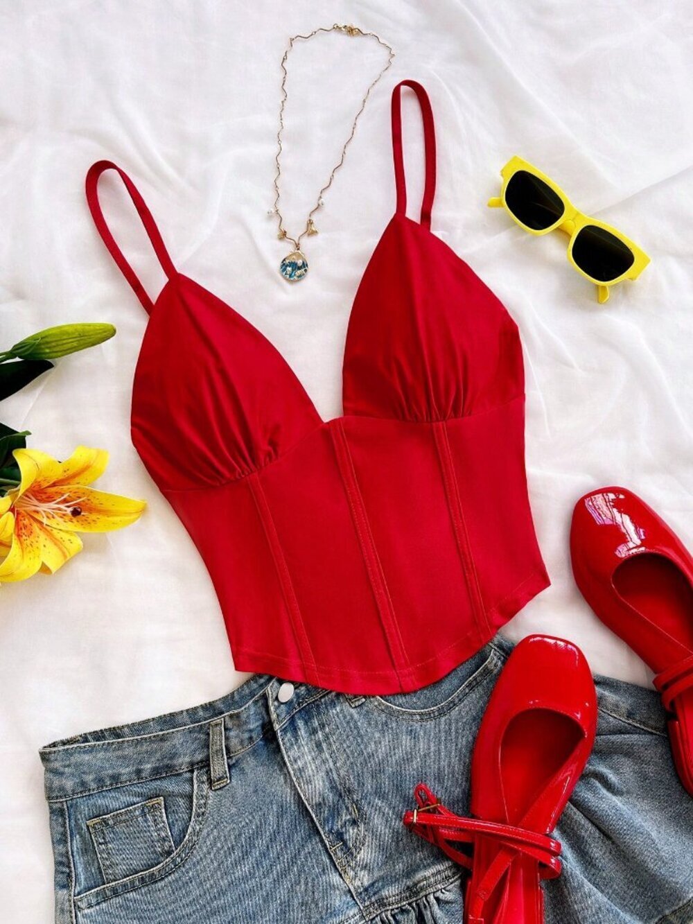 Red Elegant Women's Sexy V-Neck Sleeveless Knit Crisscross Backless Camisole